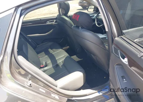 2017 Genesis G80 3.8 z USA, uszkodzony, nr VIN KMHGN4JE3HU205815